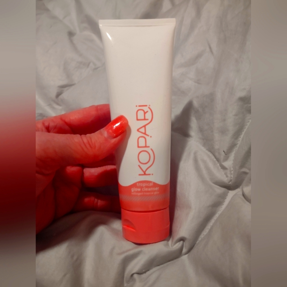 NWT Kopari Tropical face wash